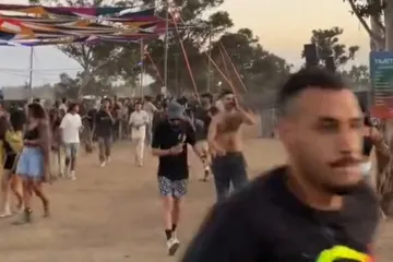 Stříleli všemi směry, čekali u východů, říkají přeživší o útoku Hamásu na izraelský festival