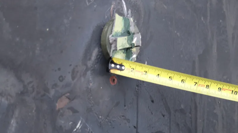 USA zveřejnily další důkazy, že na tankeru byla připevněna mina