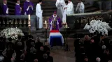 Pařížský arcibiskup při zádušní mši za Chiraca