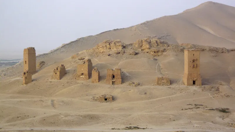 Hrobky v Palmýře údajně zničené islamisty