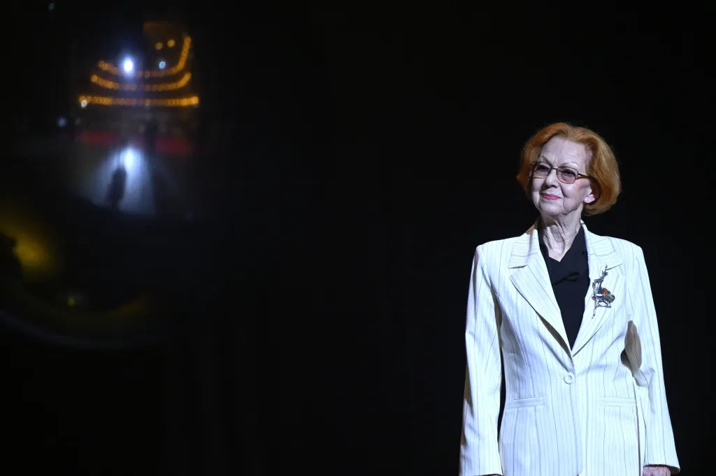 Alice Kvasnicová převzala Cenu Thálie za celoživotní umělecké mistrovství v oboru balet, tanec a pohybové divadlo