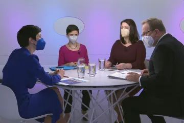 Omluvte se Hamáčkovi, vyzvala Maláčová. Pekarová Adamová si za slovem „vlastizrada“ stojí