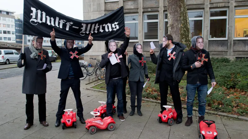 Manifestace skupinky Wulff-Ultras