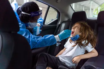 V USA je rekordní počet dětí hospitalizovaných s covidem-19. Delta útočí i na mladé, kteří se nemohou očkovat