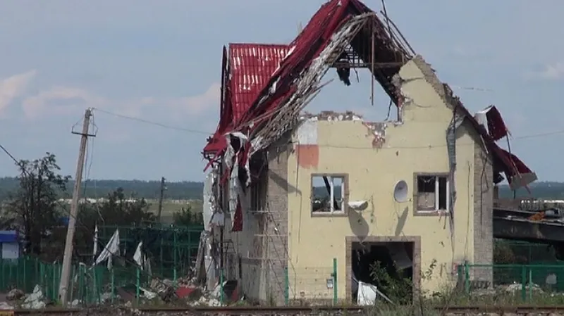Na severním předměstí Doněcku od víkendu neustávají přestřelky