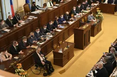 Sněmovna schválila základní parametry státního rozpočtu. Schodek bude 280 miliard korun