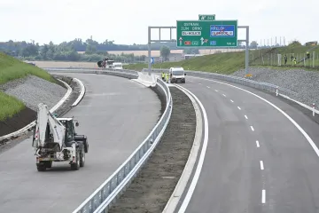 Úsek D35 mezi Křelovem a Slavonínem se s omezením otevře v neděli