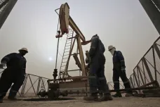 Omezování těžby ropy ztrácí podporu. Rusko a Saúdská Arábie chtějí prosadit zvýšení produkce