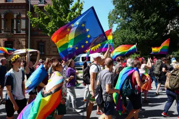 Násilí, diskriminace i manipulace. Nová data mapují situaci intersex osob v EU