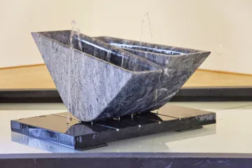 Tři výtvarníci v rovnováze