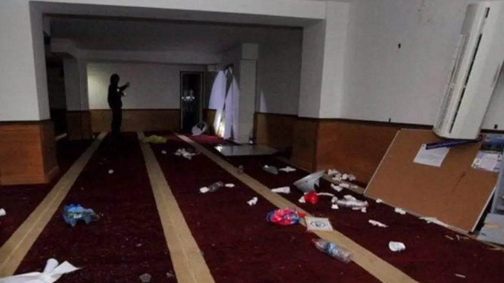 Muslimská modlitebna na Korsice po útoku rozlíceného davu