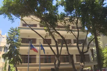 Tenisky k posteli, baterka na nočním stolku. Češka v Izraeli před íránským útokem kontrolovala kryt