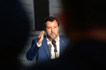 Italský exministr vnitra nebude souzen kvůli blokaci lodě s migranty. Čeká ho ale jiný proces