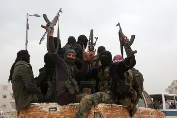 Máme v Sýrii vojenské experty, přiznala Moskva. Asad ztrácí území