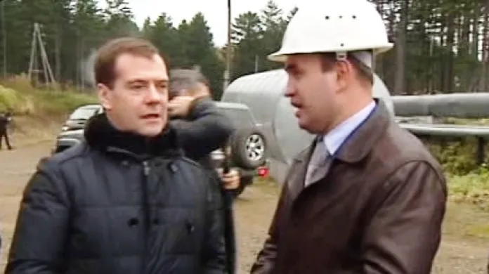Dmitrij Medvěděv na Kurilských ostrovech