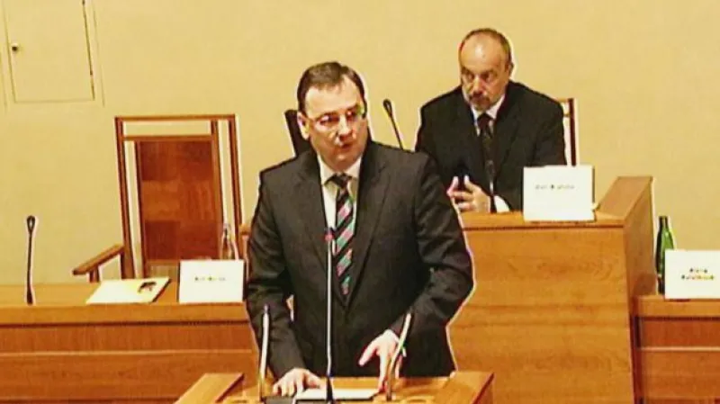 Projevy Petra Nečase, Karolíny Peake a Dominika Duky o restitucích