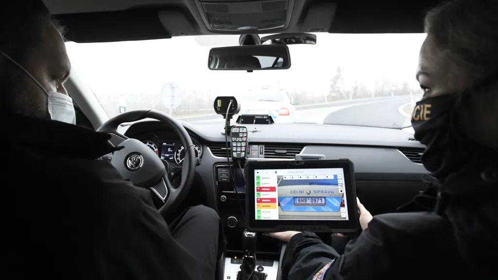 Policejní systém na kontrolu elektronických dálničních známek