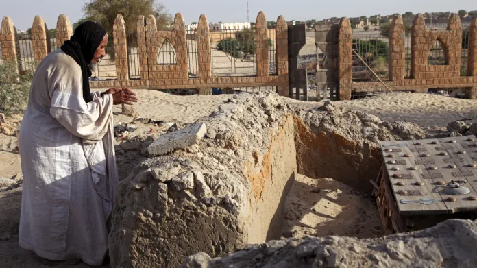 Zničená část mauzolea v Timbuktu