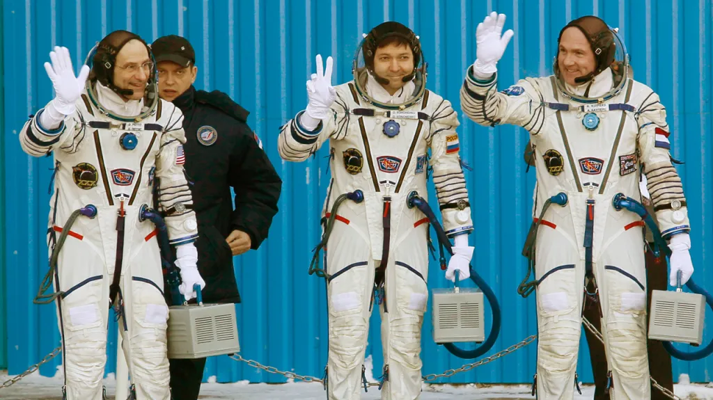 Astronauti Donald Pettit, Oleg Kononěnko a André Kuipers