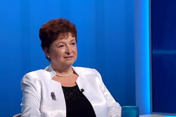 Politoložka: Sobotka se snaží převzít iniciativu. Má proti sobě Zemana s Babišem