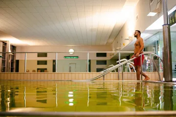 Lázně postrádají arabské klienty. Doufají, že klíčovou sezonu stihnou