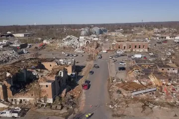 Biden vyhlásil v Kentucky po ničivých tornádech stav katastrofy