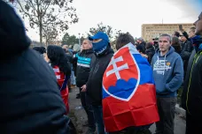 Čech jde na Slovensku před soud za útok na policistu během nouzového stavu, hrozí mu vysoký trest