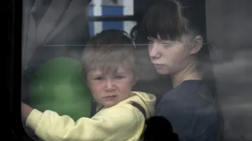 Obyvatelé Slavjansku opouštějí své domovy