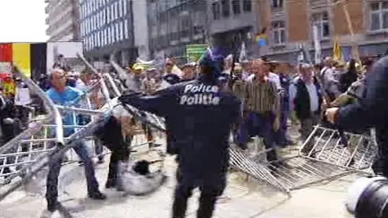 Zásah policie proti demonstraci zemědělců