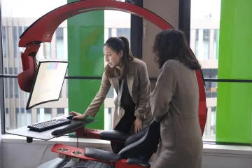 Umělá inteligence místo učitele. V Číně už stroje učí miliony dětí  