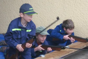 Oddíl Mladých hasičů Běloves přivezl ze soutěže medaile