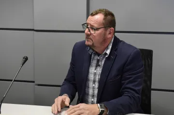 Přerovský radní Dostál požadoval po své zaměstnankyni sex. Soud mu potvrdil podmínku