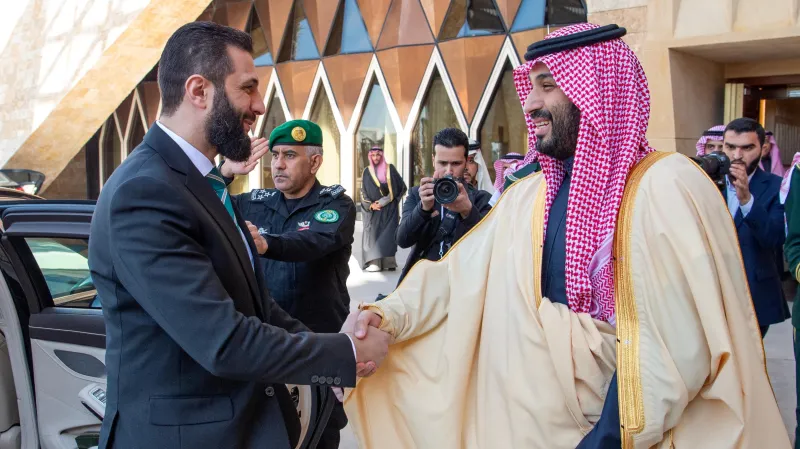 Ahmad Šará se saúdským korunním princem Mohamedem bin Salmánem