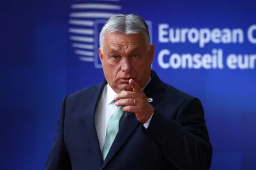 „Diktátor“ i „užiteční idioti“. Vztah Orbána s EU zkalily spory o migraci či korupci