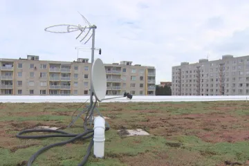 Pardubice mají první školu se zelenou střechou. Přibýt mají další