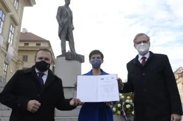 ODS, TOP 09 a KDU-ČSL půjdou do voleb společně. Chtějí je vyhrát