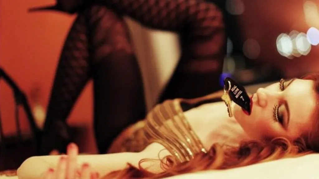 Chrysta Bellová
