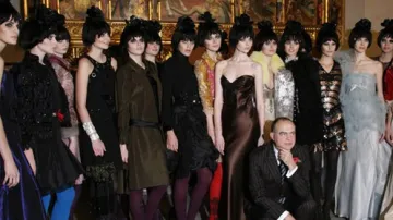 Christian Lacroix s modelkami