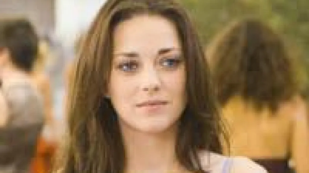 Marion Cotillardová ve filmu Dobrý ročník