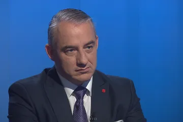 Zaměstnanec státu nezpůsobil deficit, zlobí se Středula na vládu kvůli zmrazení platů