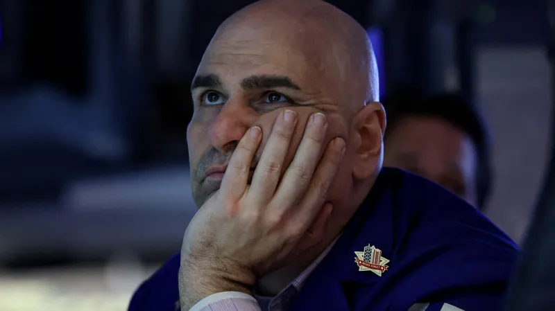 Trader na burze v New Yorku (ilustrační foto)