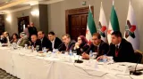 Horizont ČT24 o údajném mučení v Sýrii a mírové konferenci