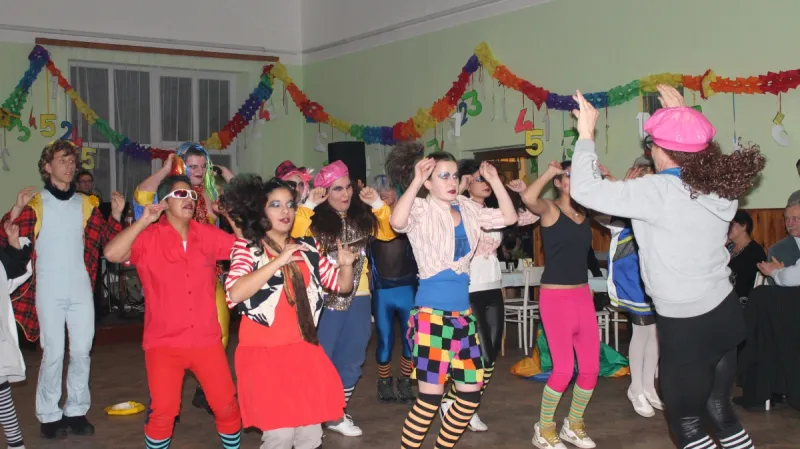 Ples dětského domova Dolní Lánov