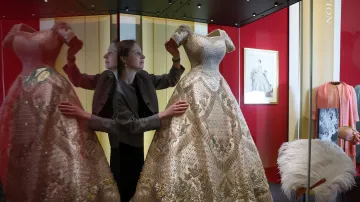 Korunovační šaty královny Alžběty II. z roku 1953