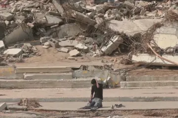 V Libyi hrozí protržení dalších dvou přehrad u Benghází, píše DPA. Humanitární pomoc vázne