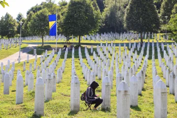 Památník ve Srebrenici je kvůli napětí v zemi poprvé v historii uzavřený