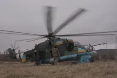 S vrtulníky ze sovětské éry útočí Ukrajinci na nepřítele
