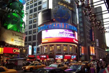 Thomson Reuters ještě letos propustí až 700 lidí