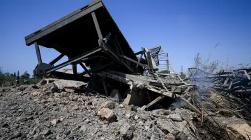 Most přes řeku Lítání po izraelském útoku