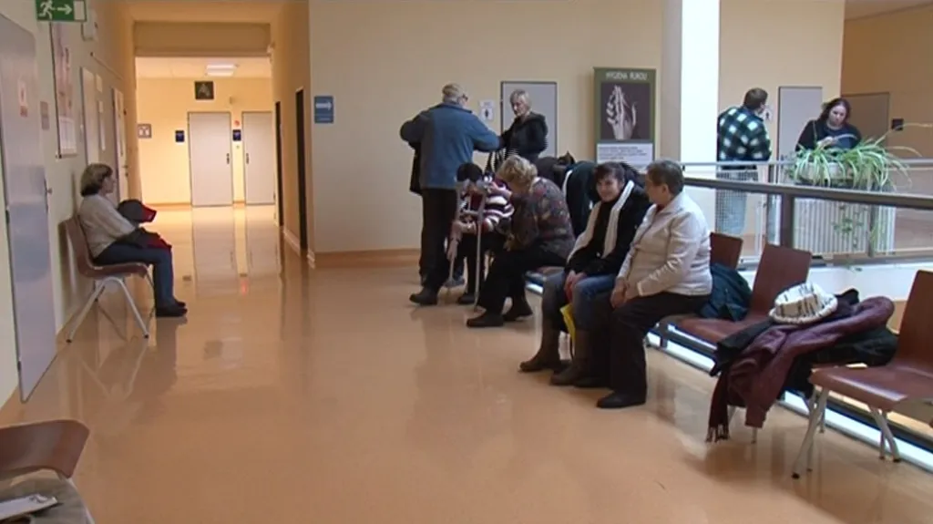 Většina nemocnic v kraji smlouvy stále nemá